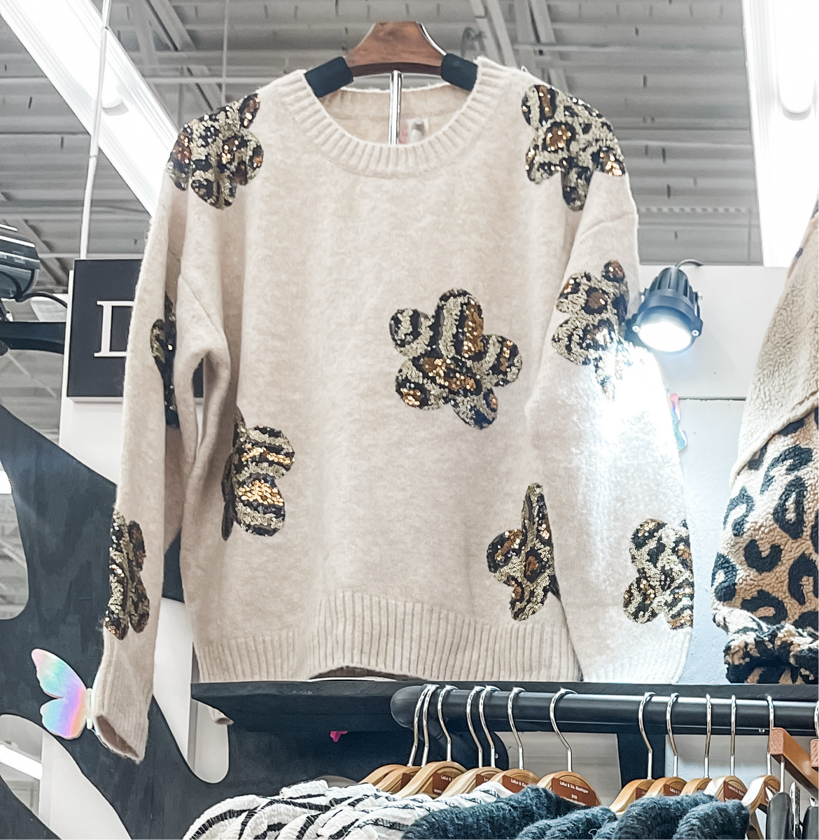 [GRAVER]★FLOWER REAL LEOPARD SWEATSHIRT MUSINSA | GRAVER [UNISEX] Flower Real Leopard Center